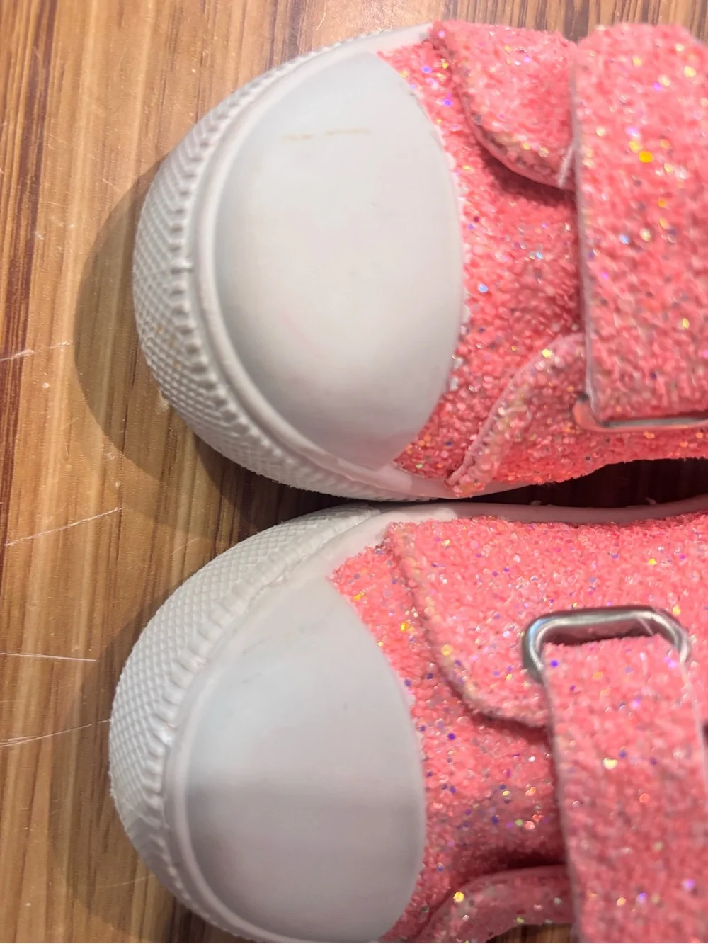 Toddler Glitter Velcro Sneakers in Pink size 5